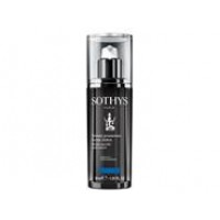This serum with its melting texture helps visibly fill existing wrinkles, smooth the skin surface and limit signs of aging.